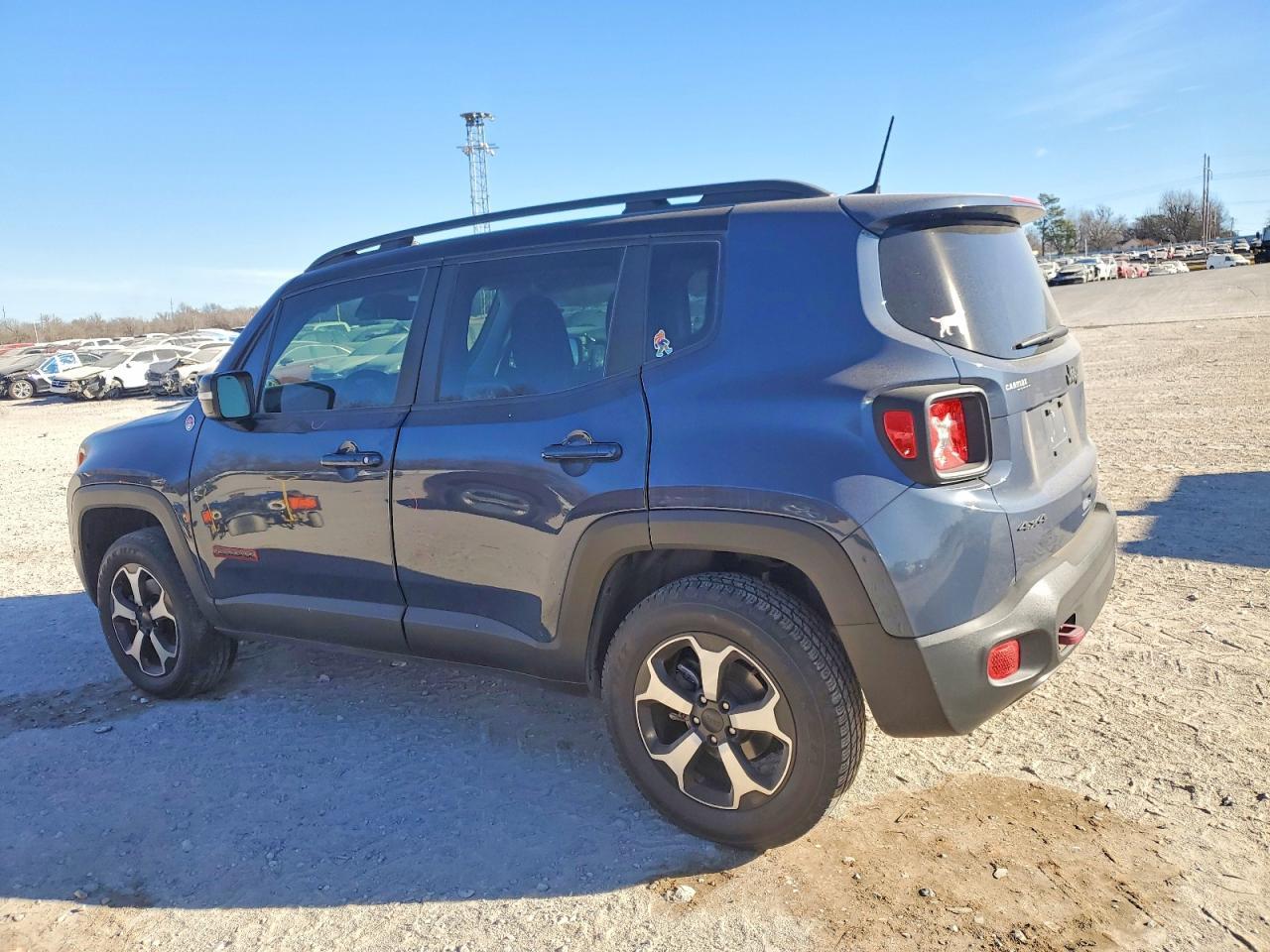 2021 Jeep Renegade Trailhawk - Фото 2