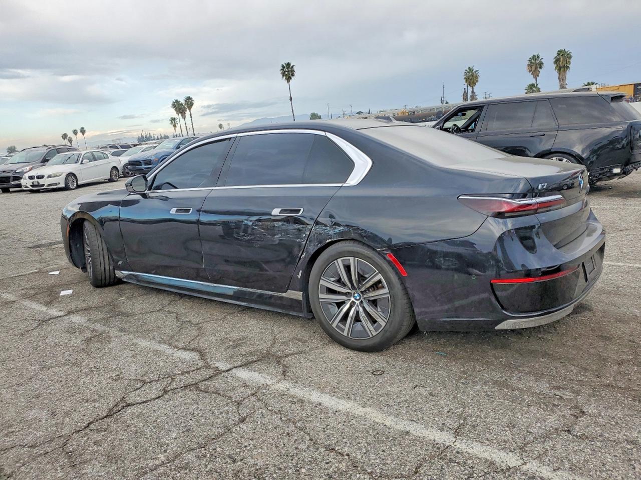2024 BMW I7 Edrive50 - Фото 2