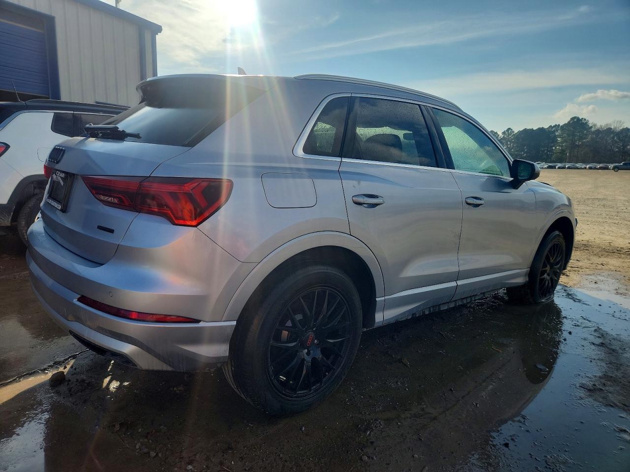 2022 Audi Q3 Premium 40 - Image 3