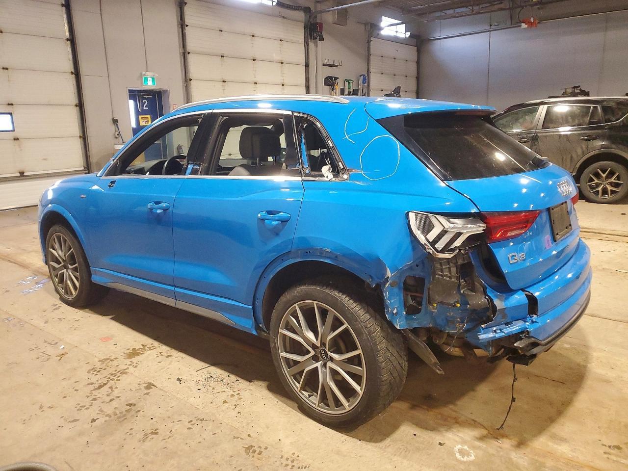2021 Audi Q3 Technik 45 - Фото 2