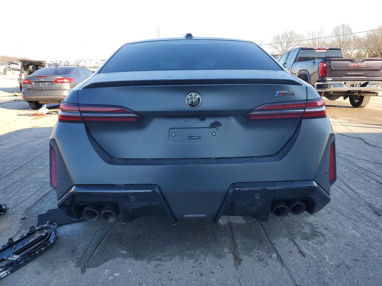 2026 BMW M5 - Фото 6