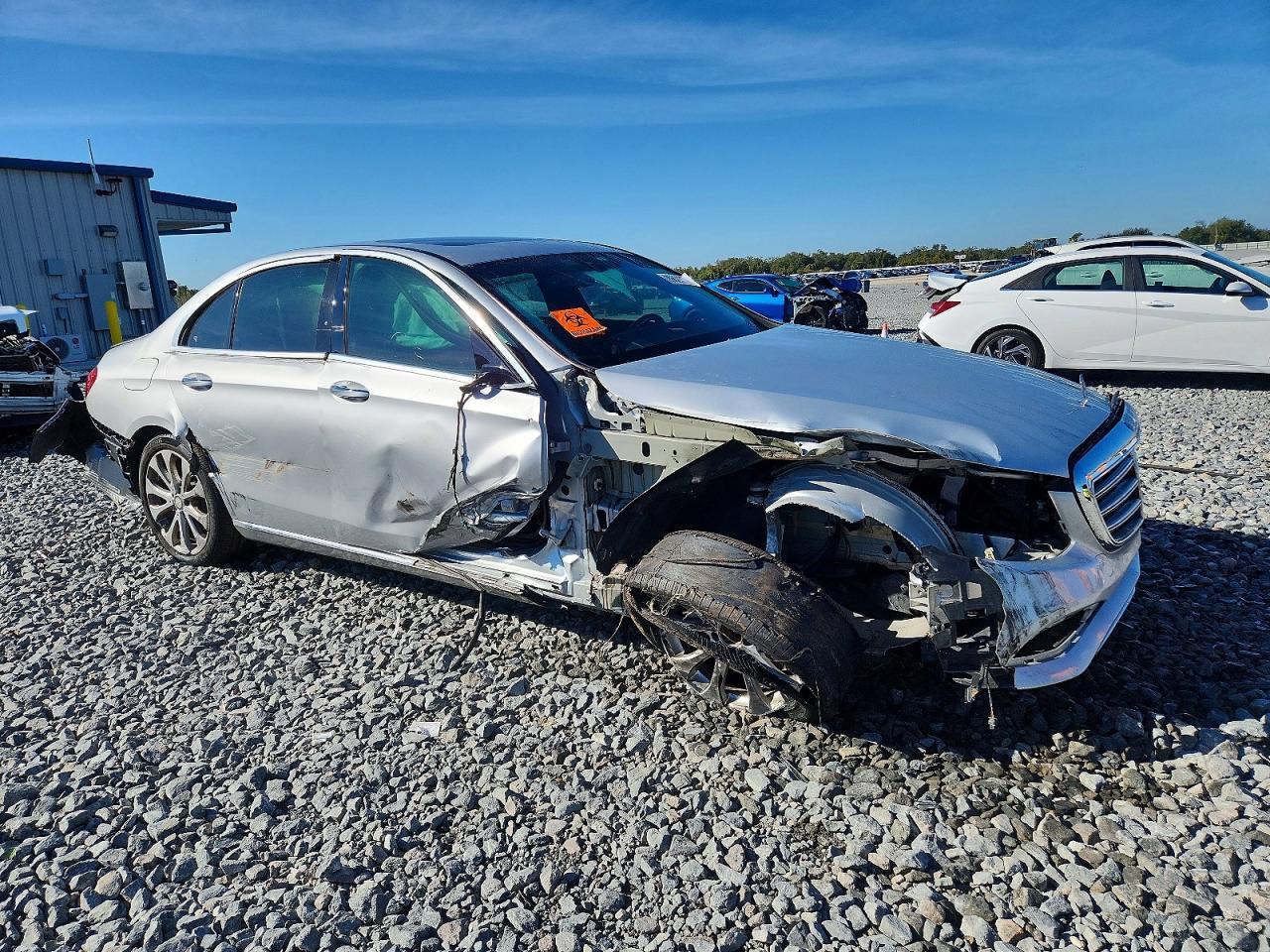 2017 Mercedes-Benz E 300 - Фото 4