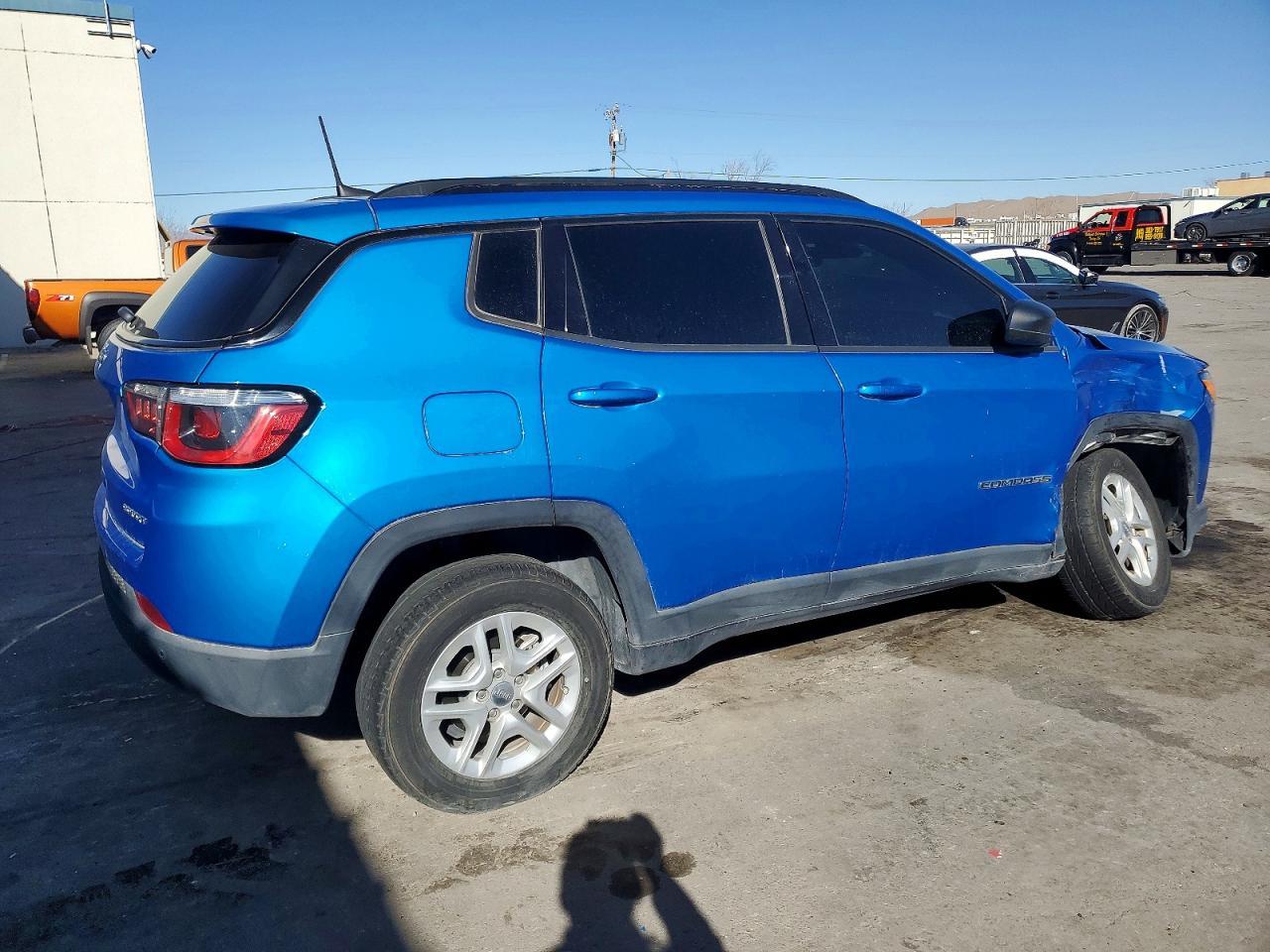 2018 Jeep Compass Sport - Фото 3