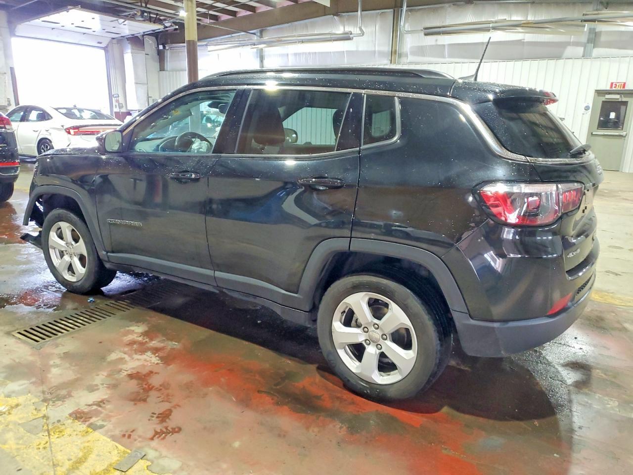 2021 Jeep Compass Latitude - Image 2