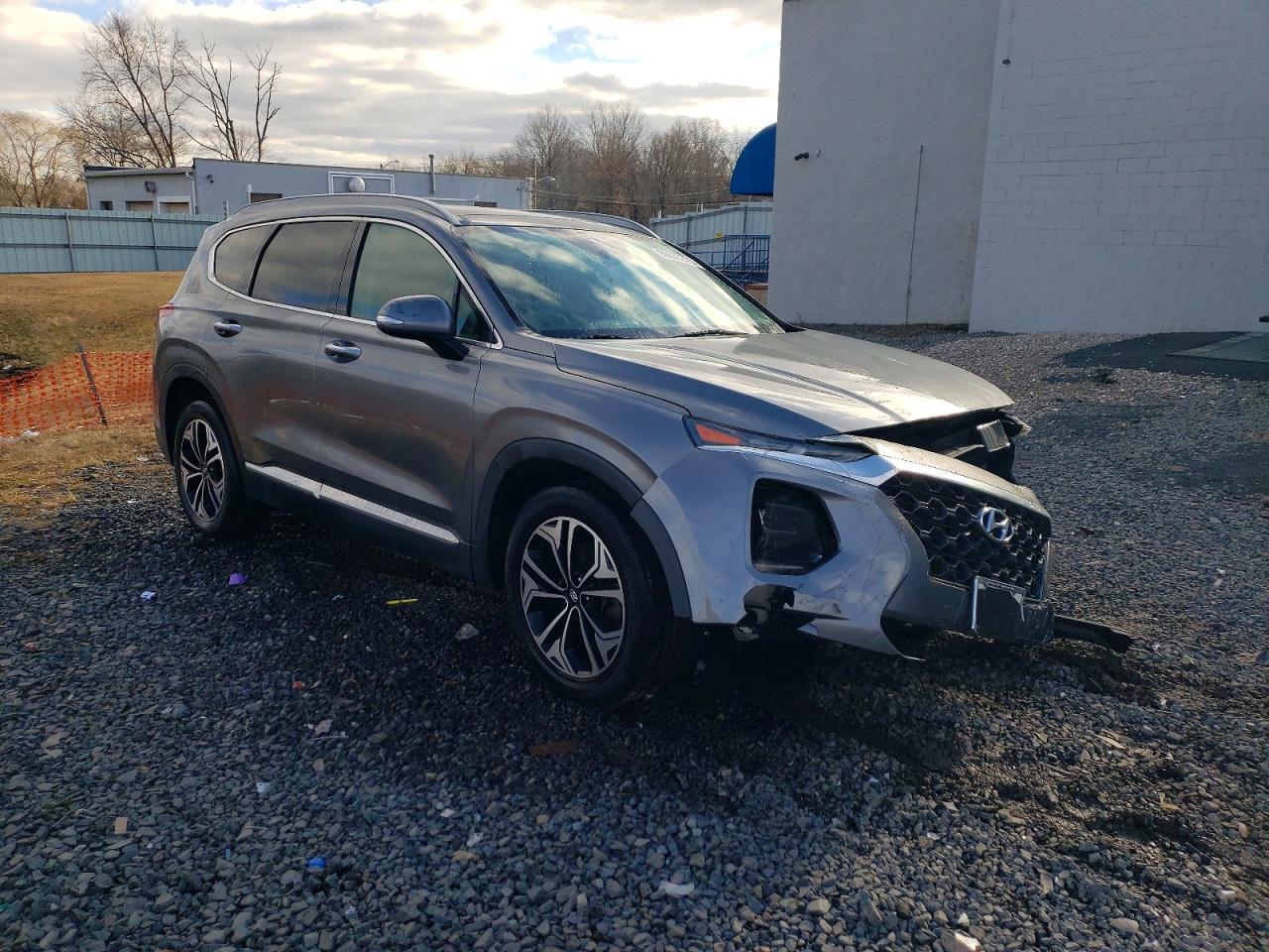 2019 Hyundai Santa Fe Limited - Image 4