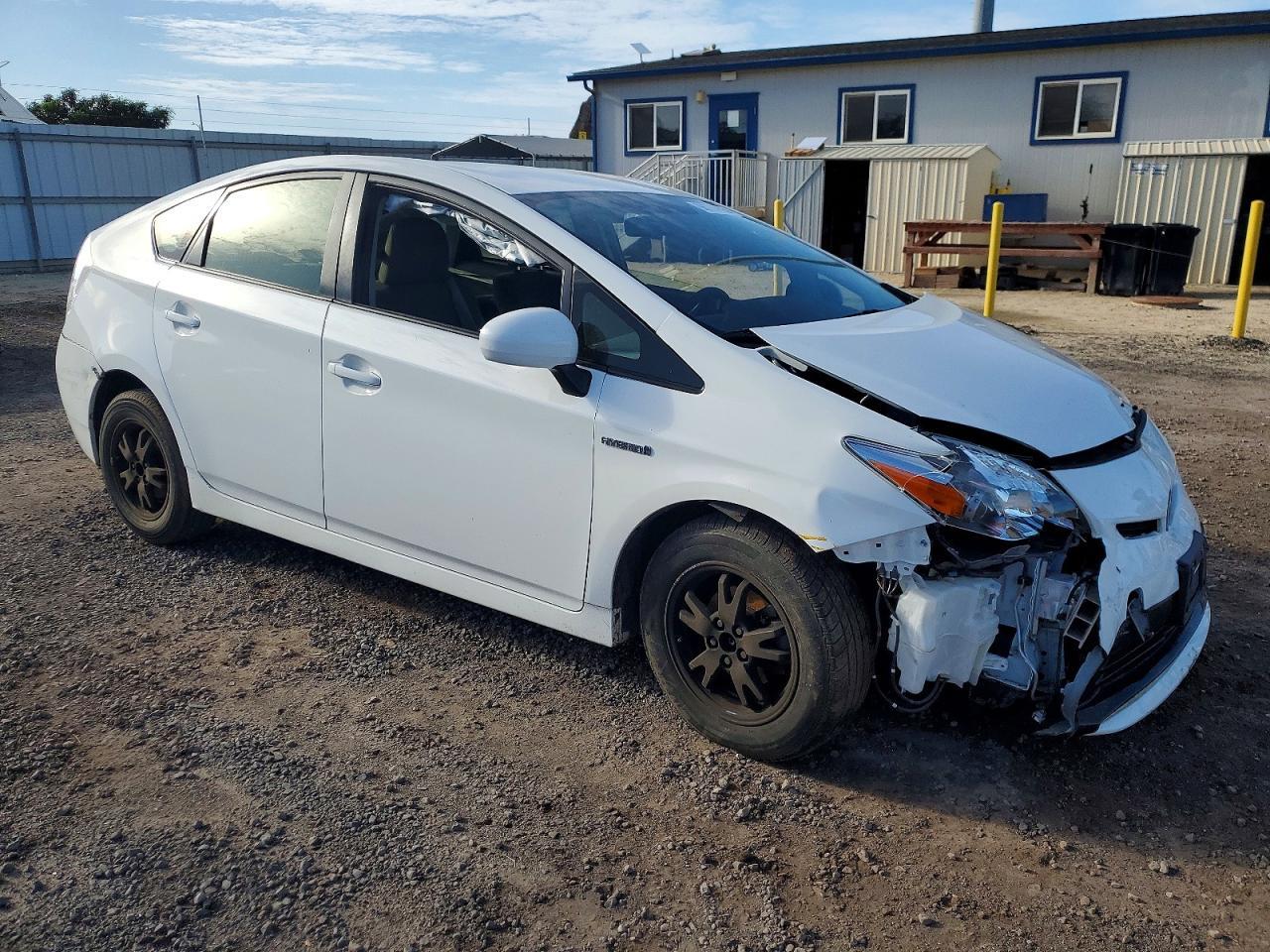 2015 Toyota Prius - Фото 4