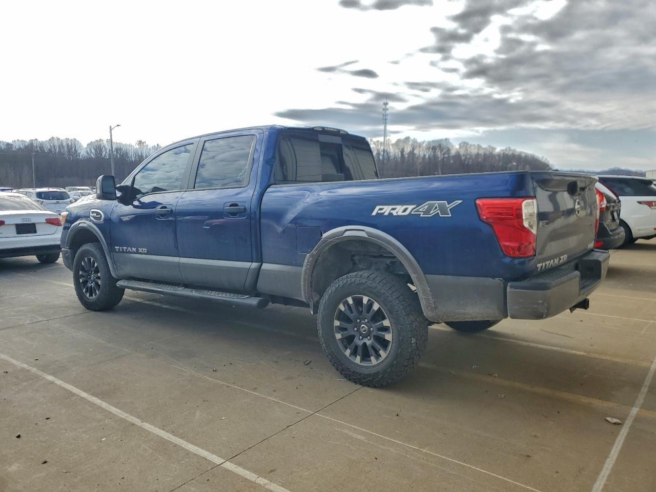2016 Nissan Titan Xd Sl - Фото 2