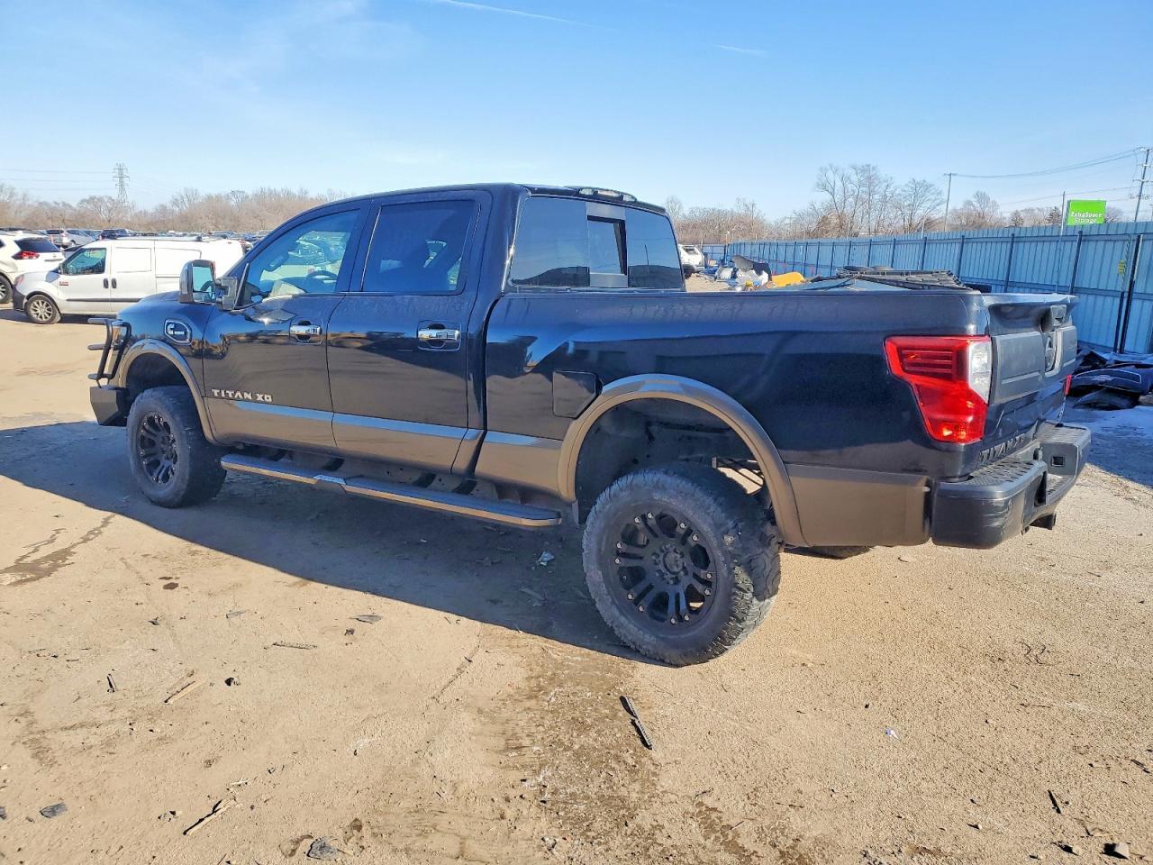2016 Nissan Titan Xd Sl - Фото 2