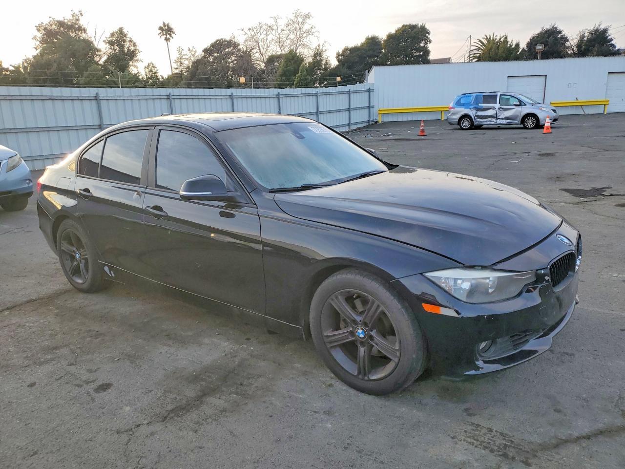 2014 BMW 328 I Sulev - Image 4