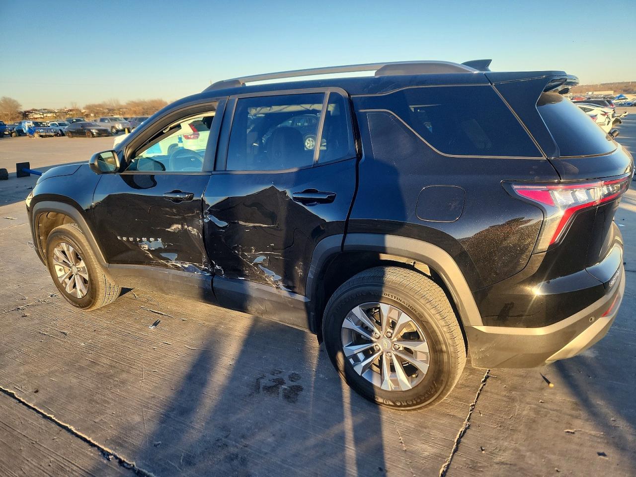 2025 Chevrolet Equinox Lt - Image 2
