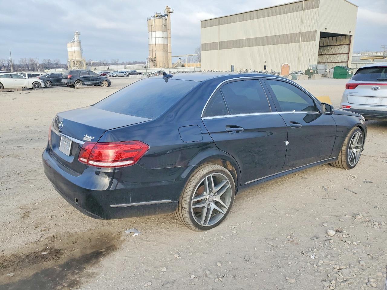 2015 Mercedes-Benz E 350 4Matic - Фото 3