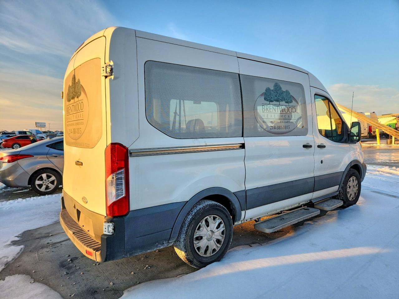 2015 Ford Transit T-150 - Фото 3