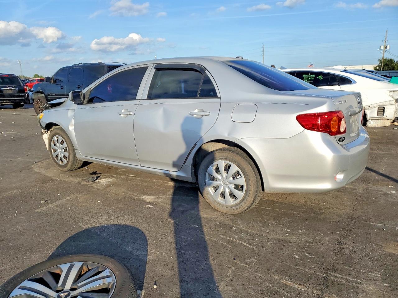 2009 Toyota Corolla Base - Фото 2