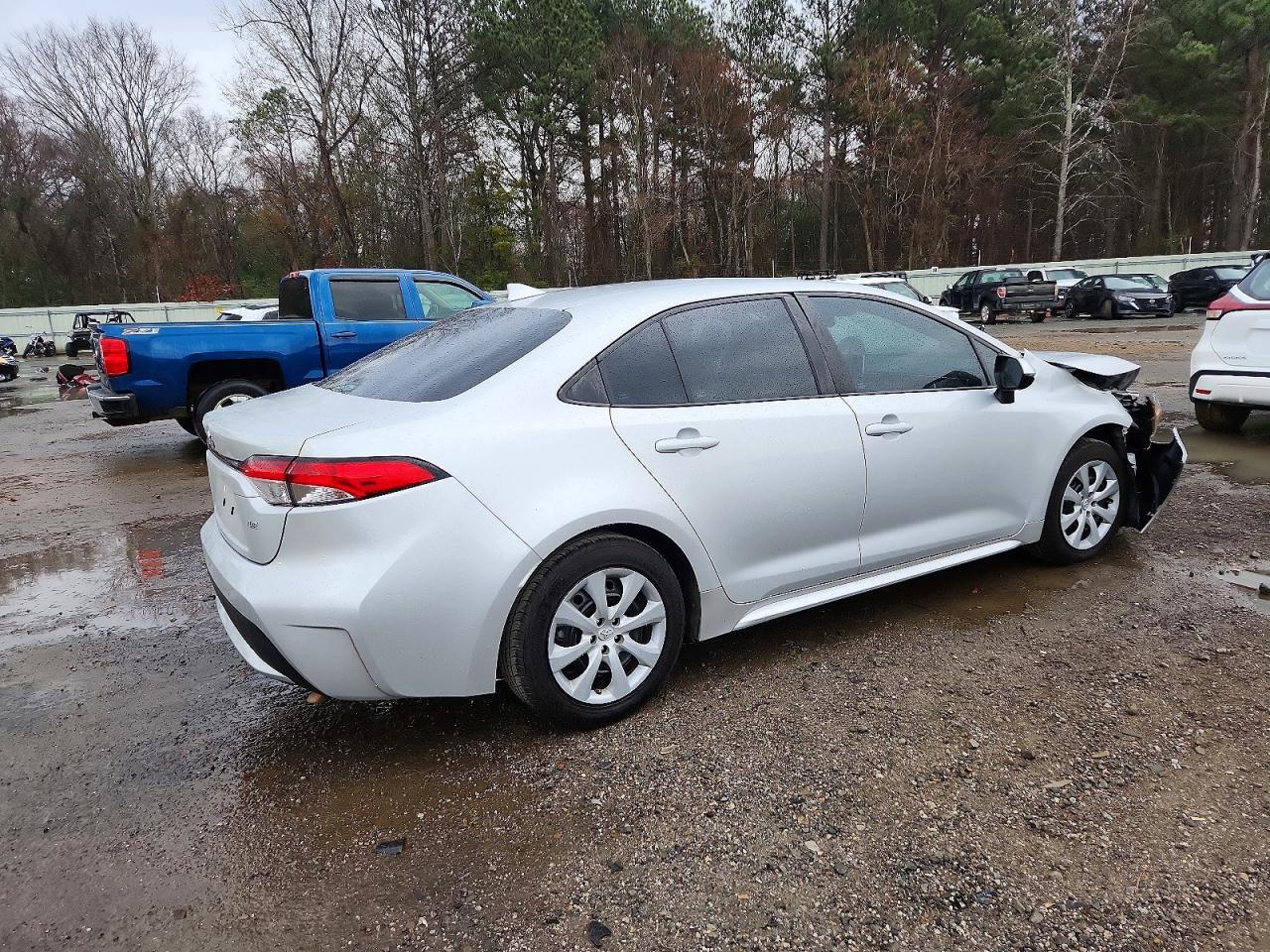 2021 Toyota Corolla Le - Фото 3