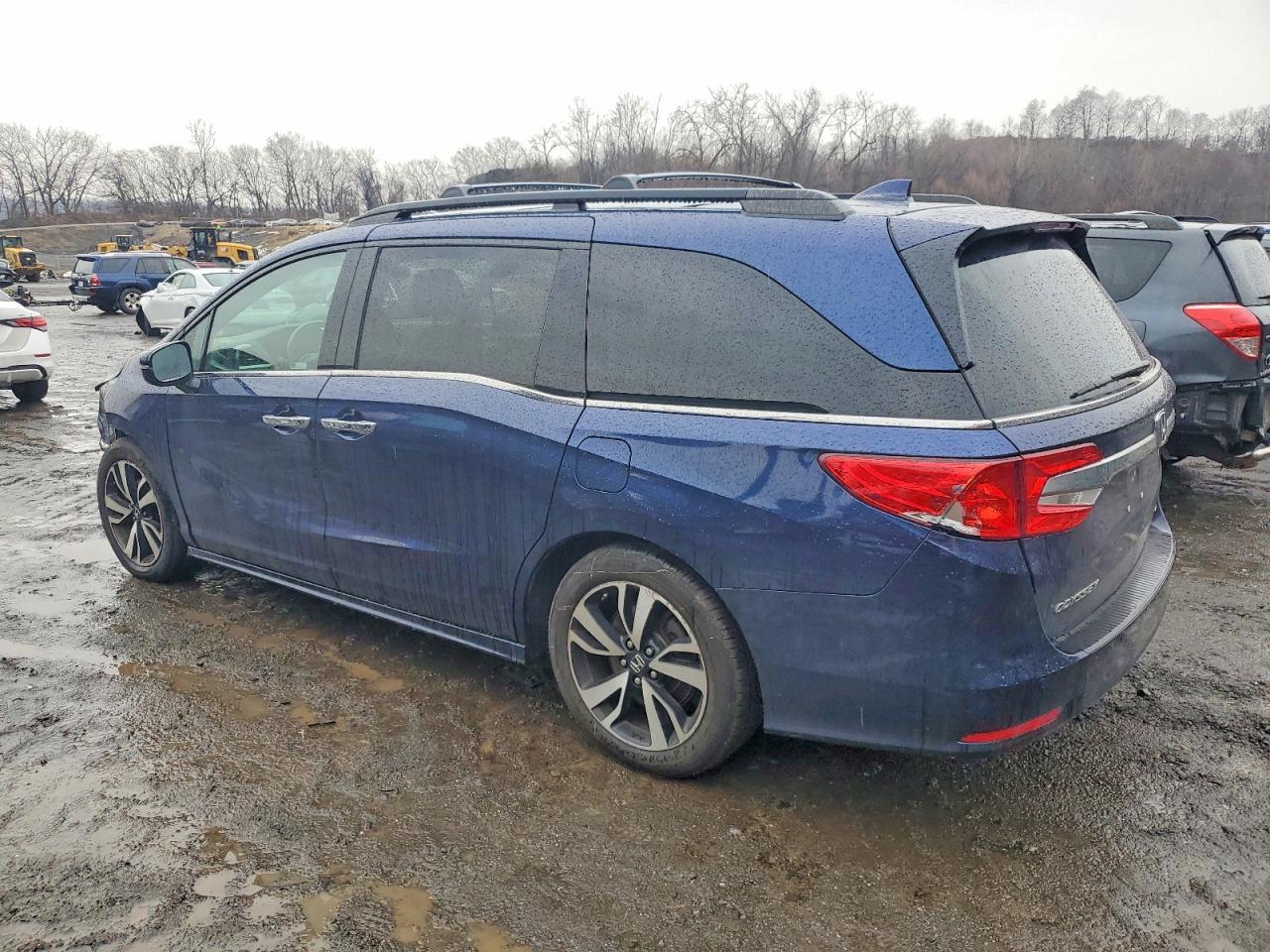 2020 Honda Odyssey Elite - Фото 2