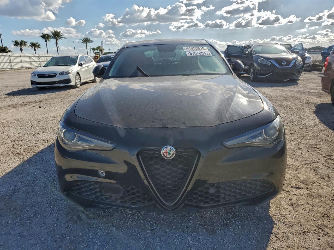 2019 Alfa Romeo Giulia - Фото 5