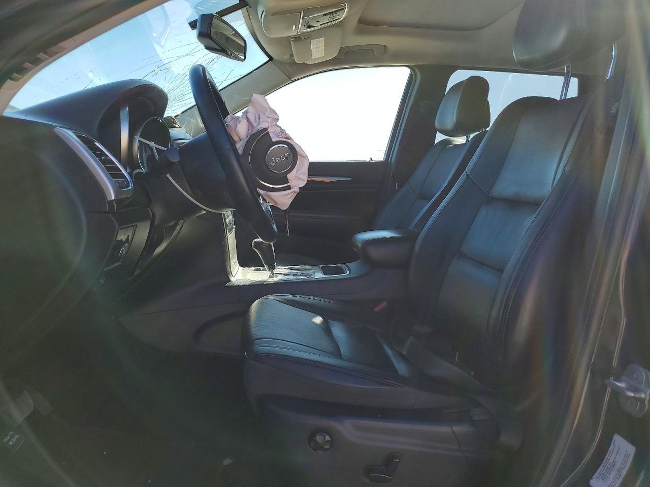 2012 Jeep Grand Cherokee - Image 7