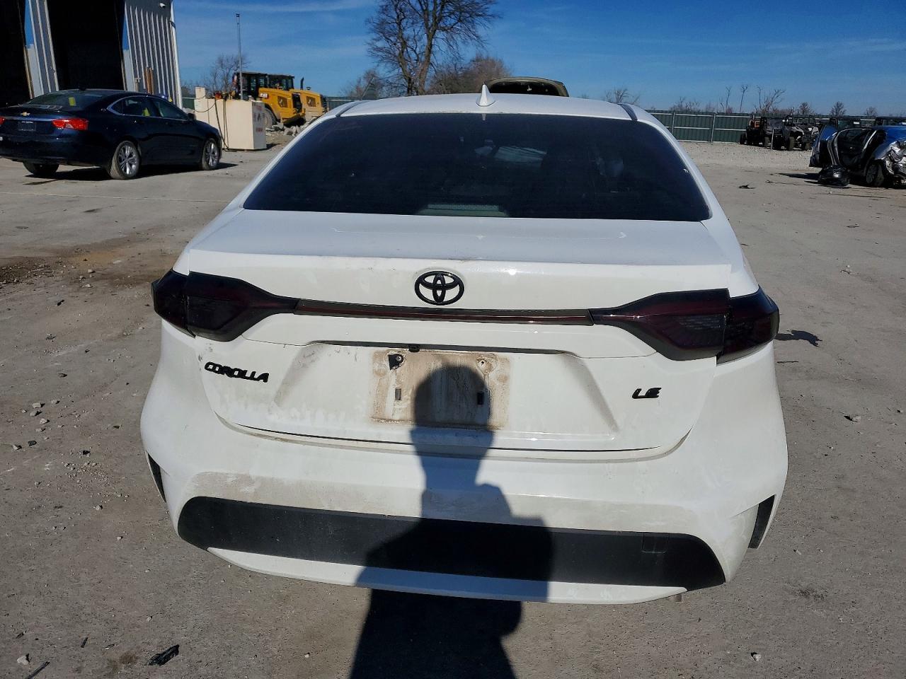 2022 Toyota Corolla Le - Image 6