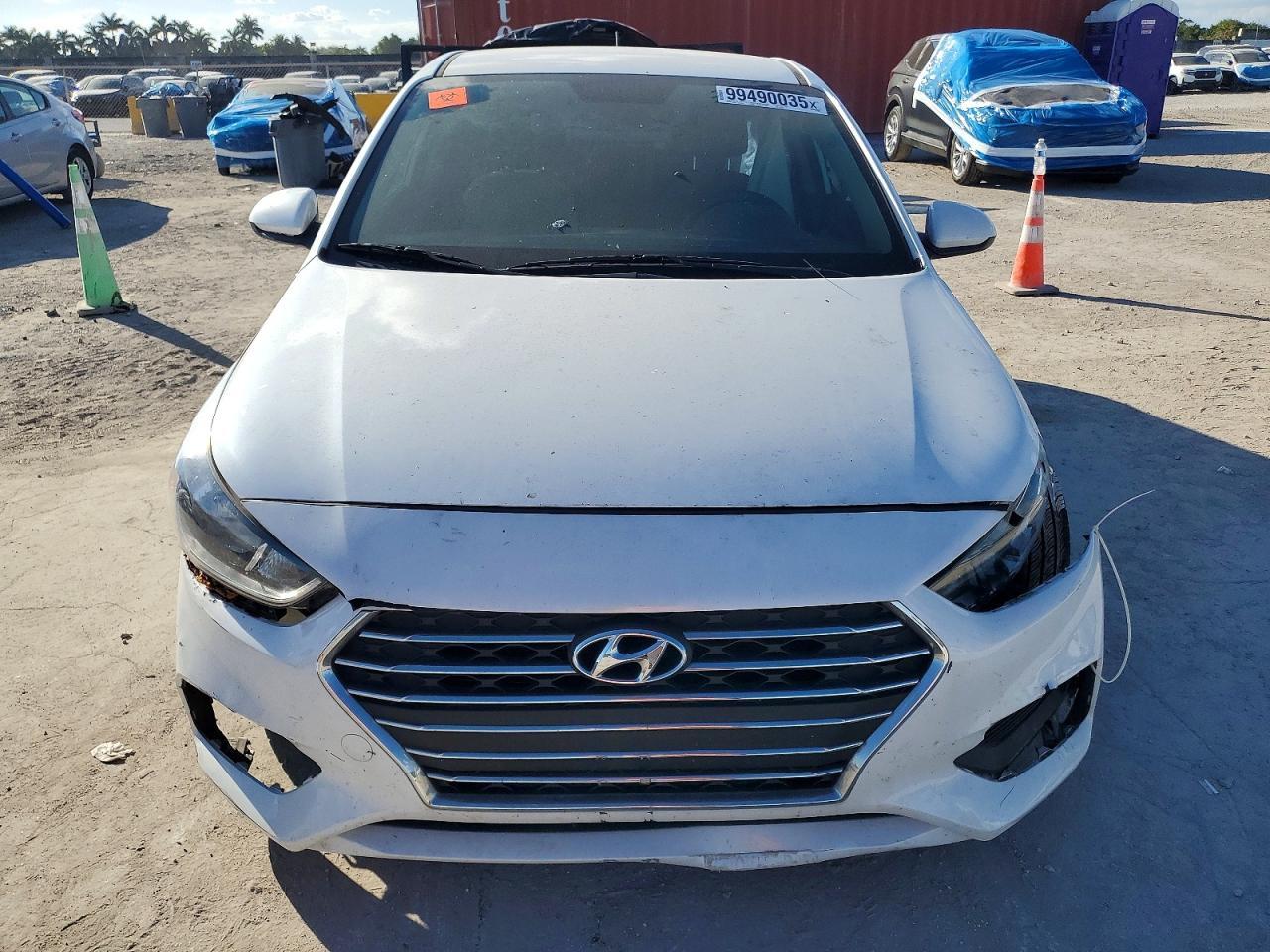2022 Hyundai Accent Se - Фото 5