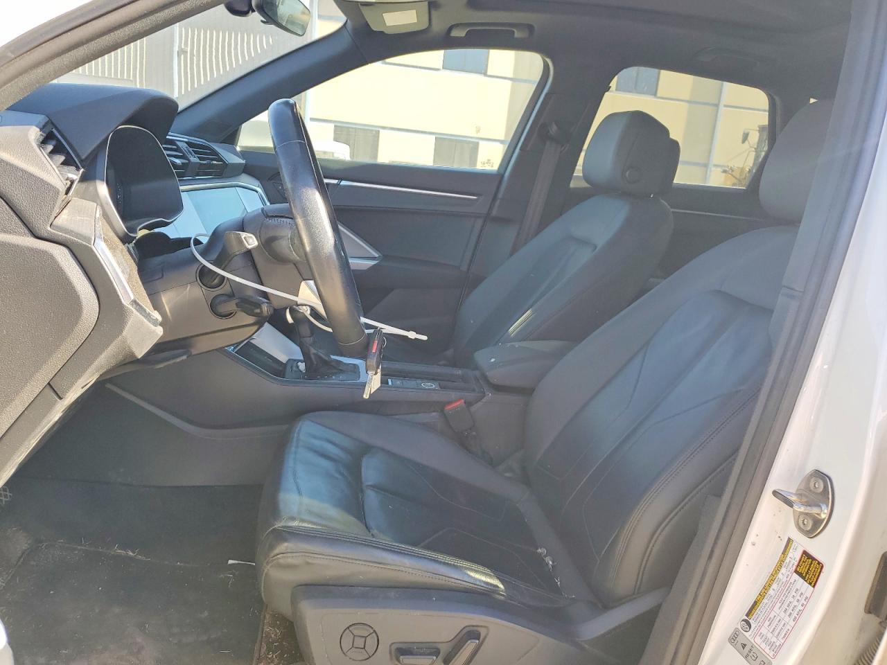 2021 Audi Q3 Premium 40 - Image 7