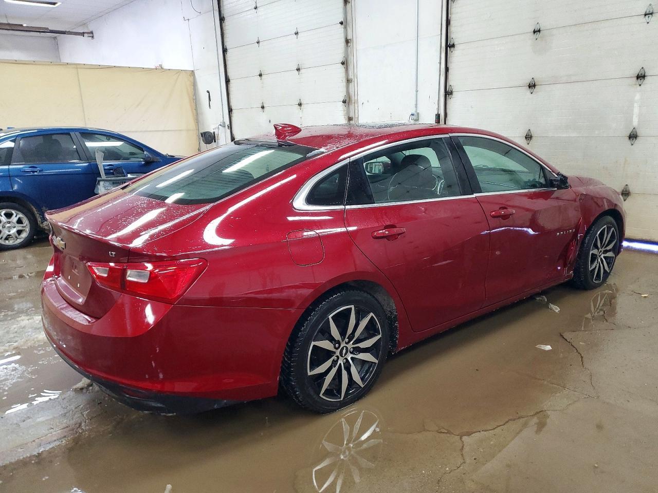 2017 Chevrolet Malibu Lt - Фото 3