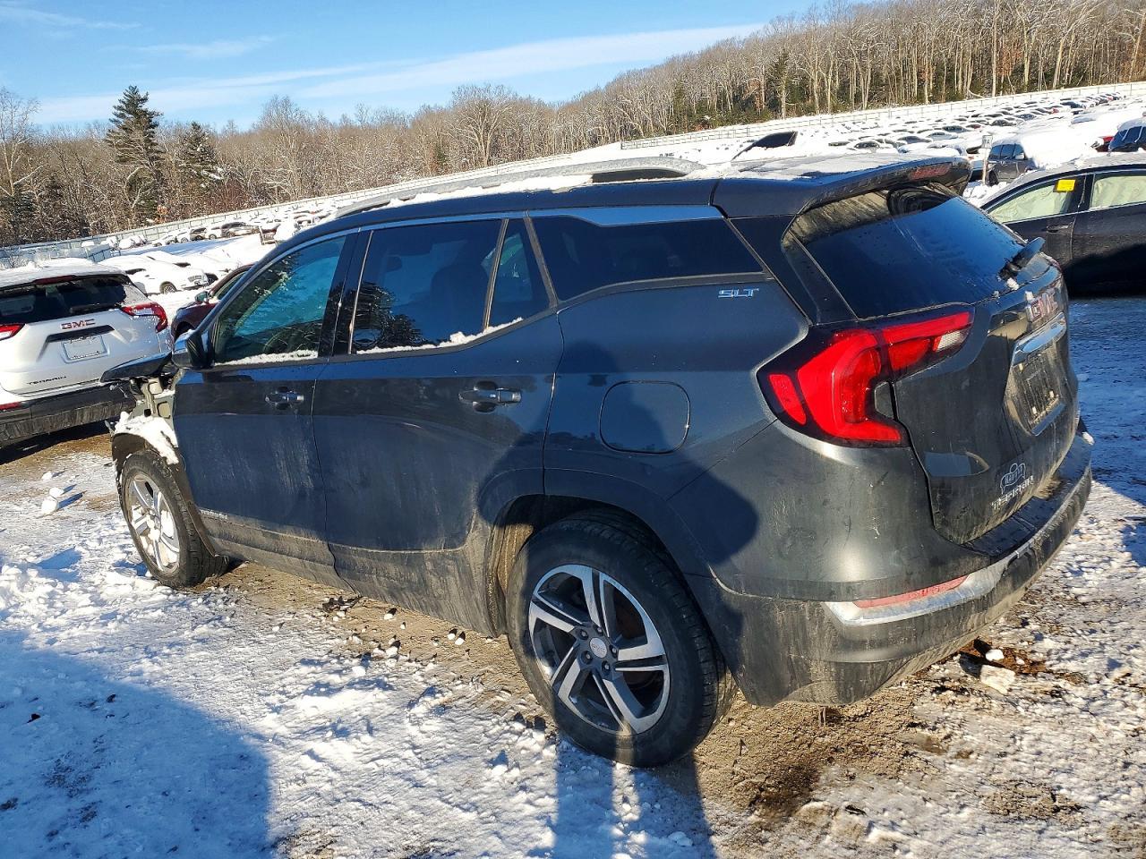 2019 GMC Terrain Slt - Image 2