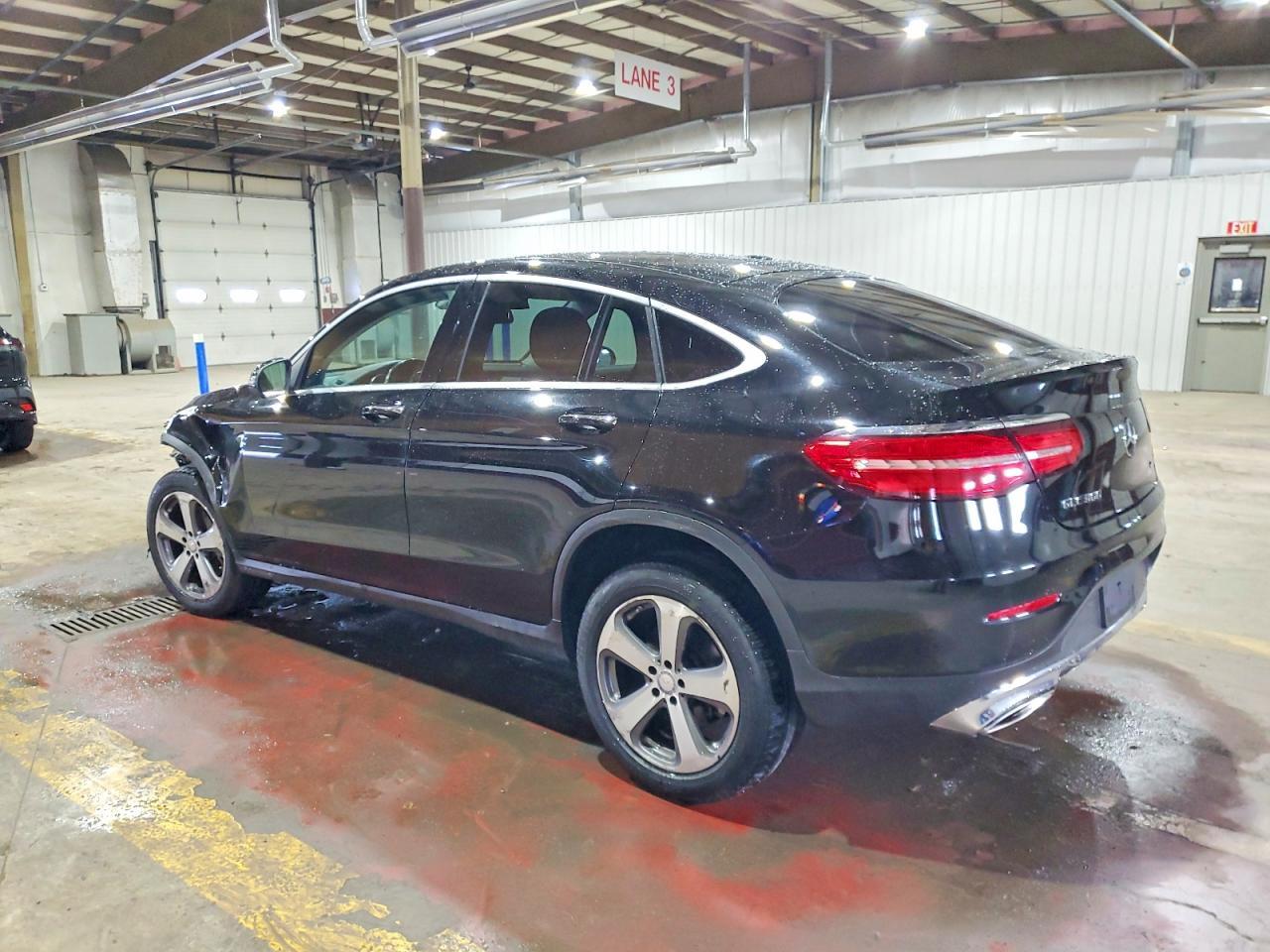 2017 Mercedes-Benz Glc Coupe 300 4Matic - Image 2