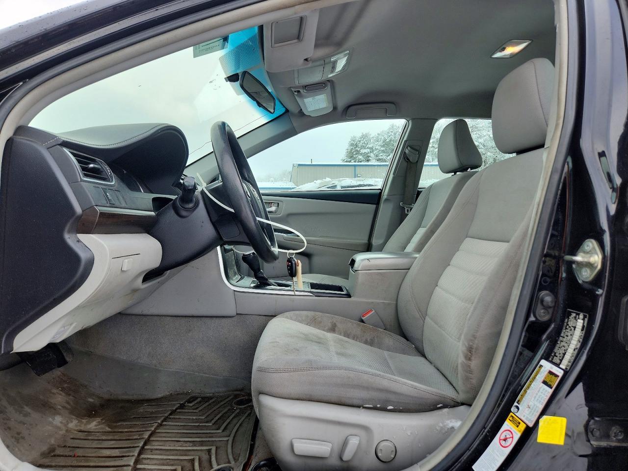 2016 Toyota Camry Le - Image 7
