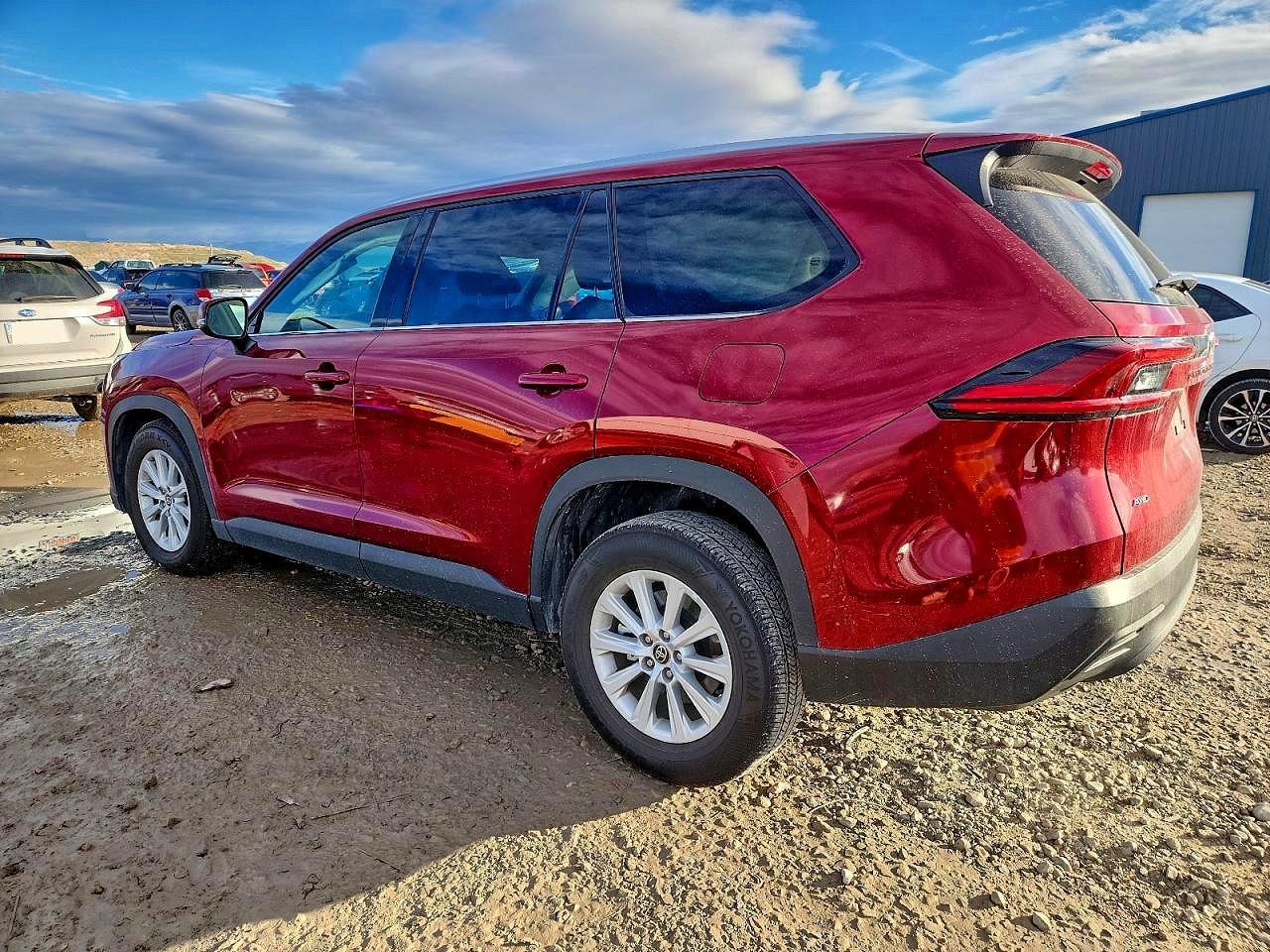 2025 Toyota Grand Highlander Xle - Image 2