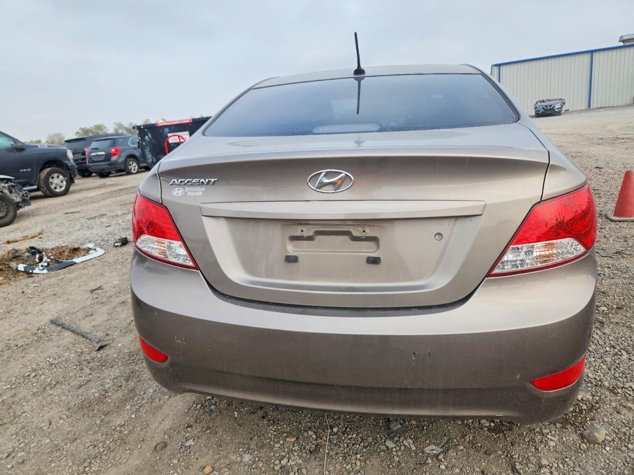 2014 Hyundai Accent Gls - Image 6