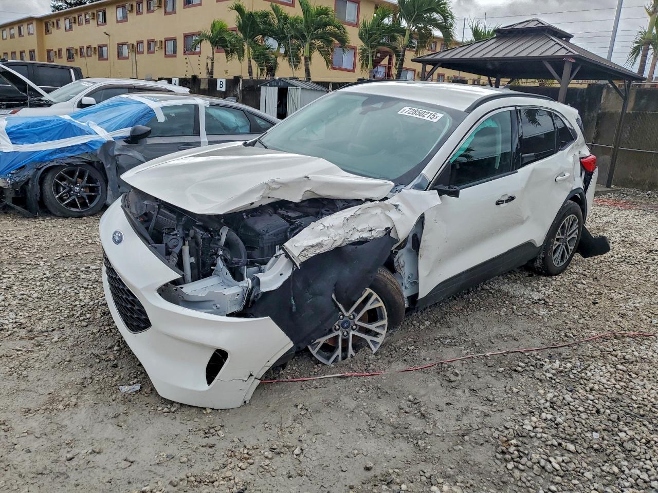 2022 Ford Escape Sel