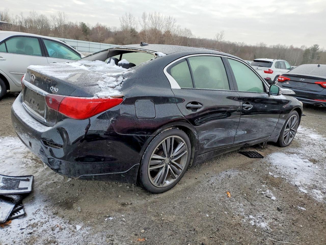 2014 Infiniti Q50 Premium - Image 3