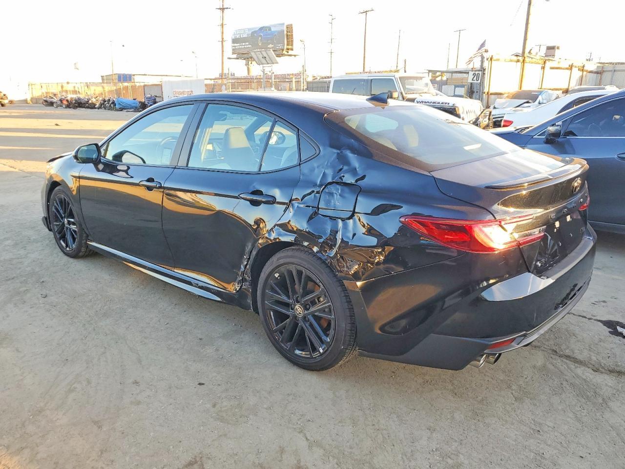 2025 Toyota Camry Xse - Фото 2