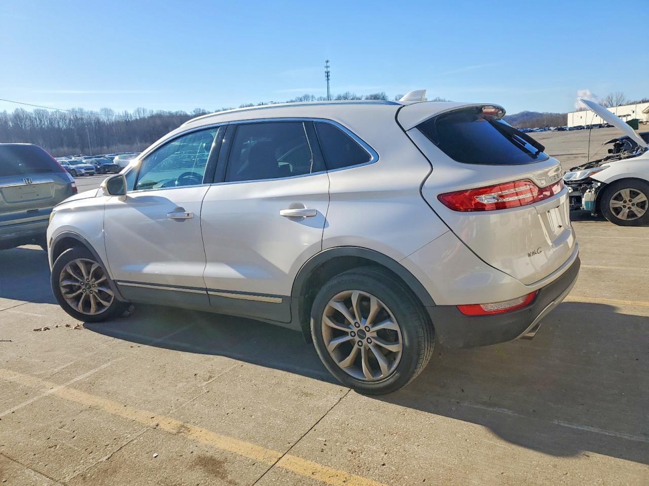 2017 Lincoln Mkc Select - Image 2