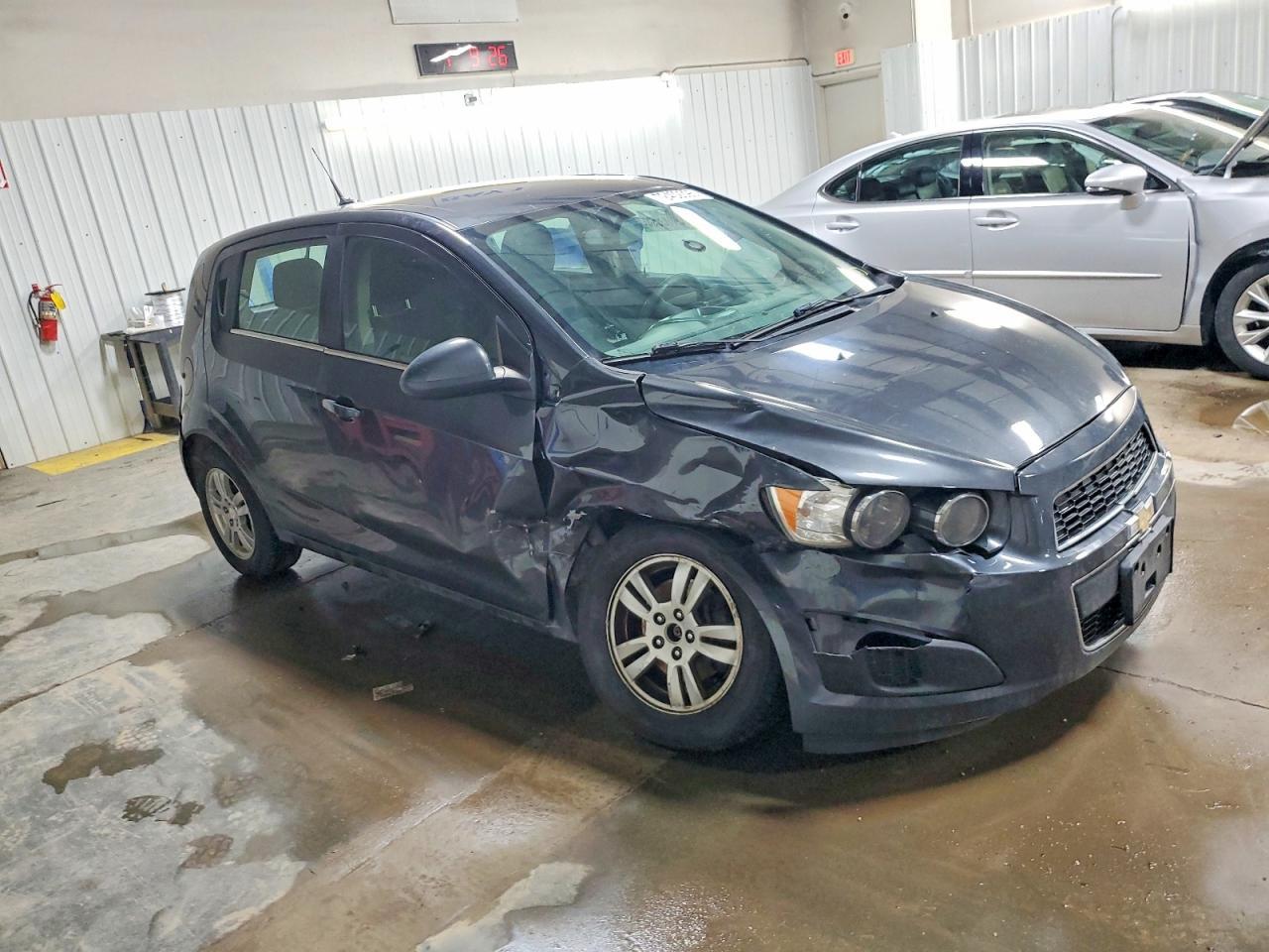2014 Chevrolet Sonic Lt - Фото 4