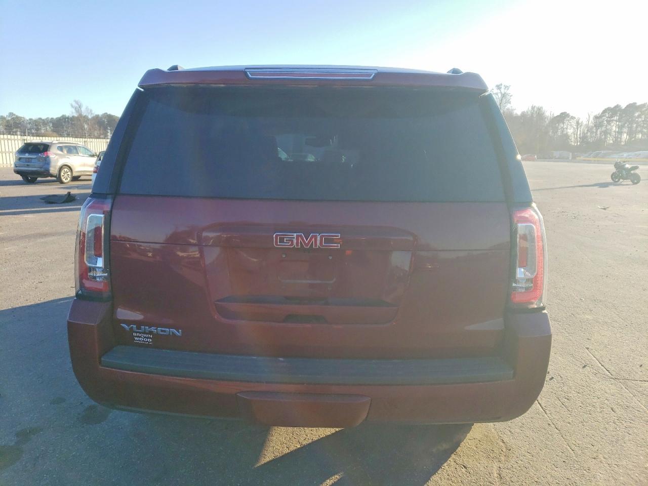 2016 GMC Yukon Sle - Image 6