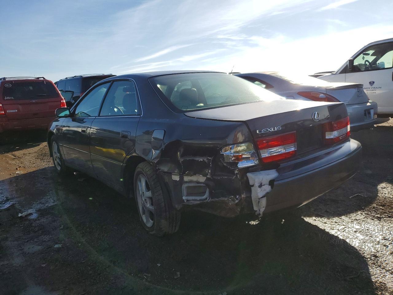 2000 Lexus Es 300 - Фото 2