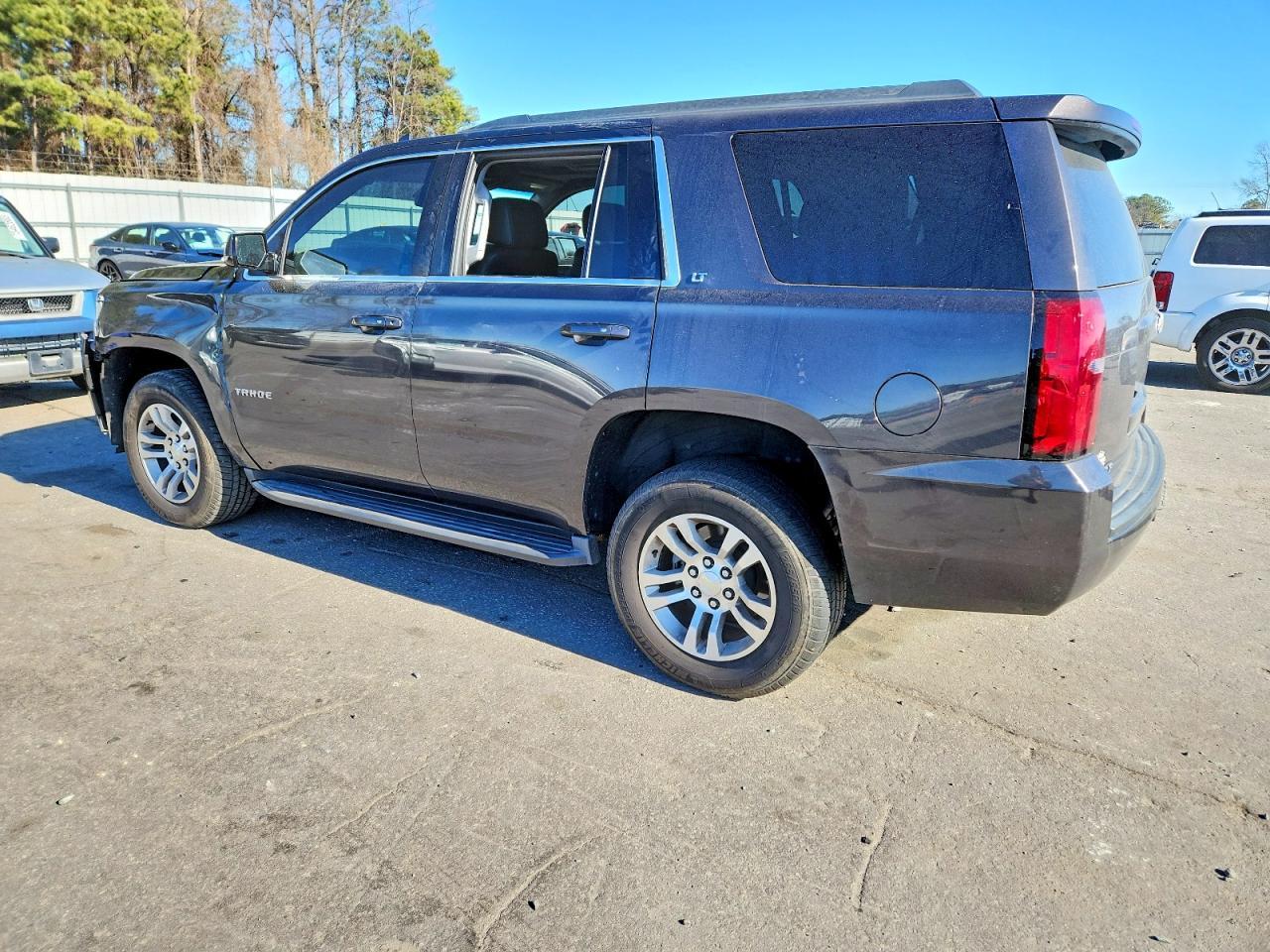 2017 Chevrolet Tahoe K1500 Lt - Image 2