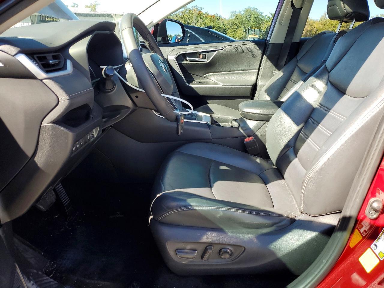 2021 Toyota Rav4 Xle Premium - Image 7