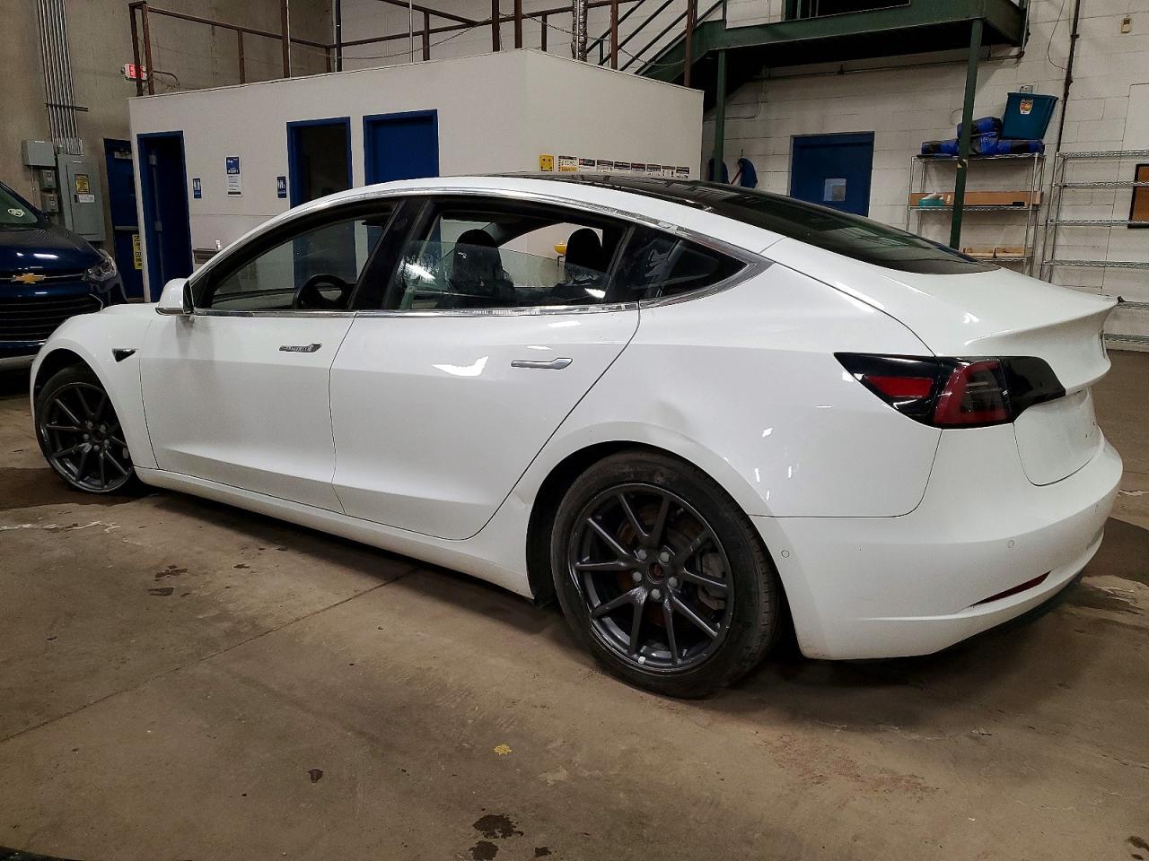 2018 Tesla Model 3 - Image 2