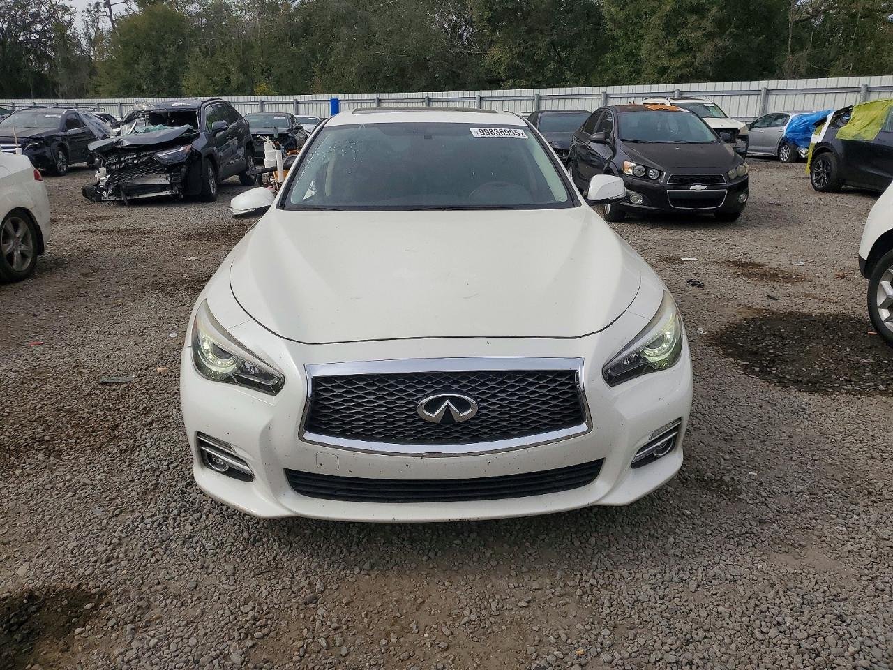 2017 Infiniti Q50 Premium - Image 5
