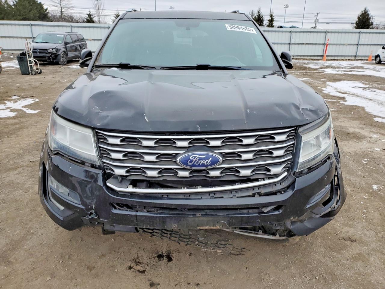 2016 Ford Explorer Limited - Image 5