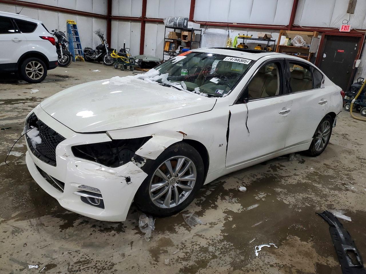 2015 Infiniti Q50 Base