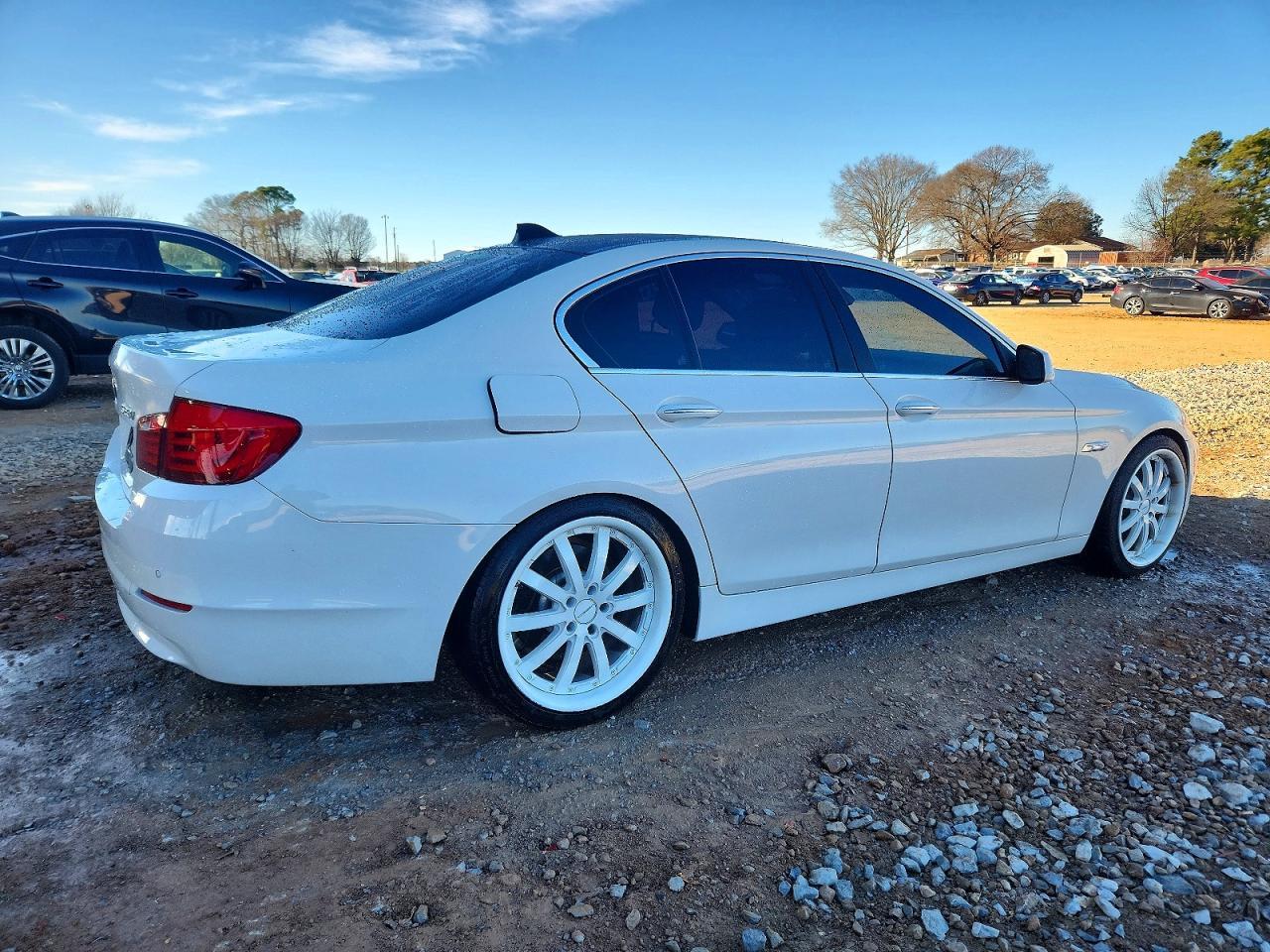 2011 BMW 528 I - Фото 3