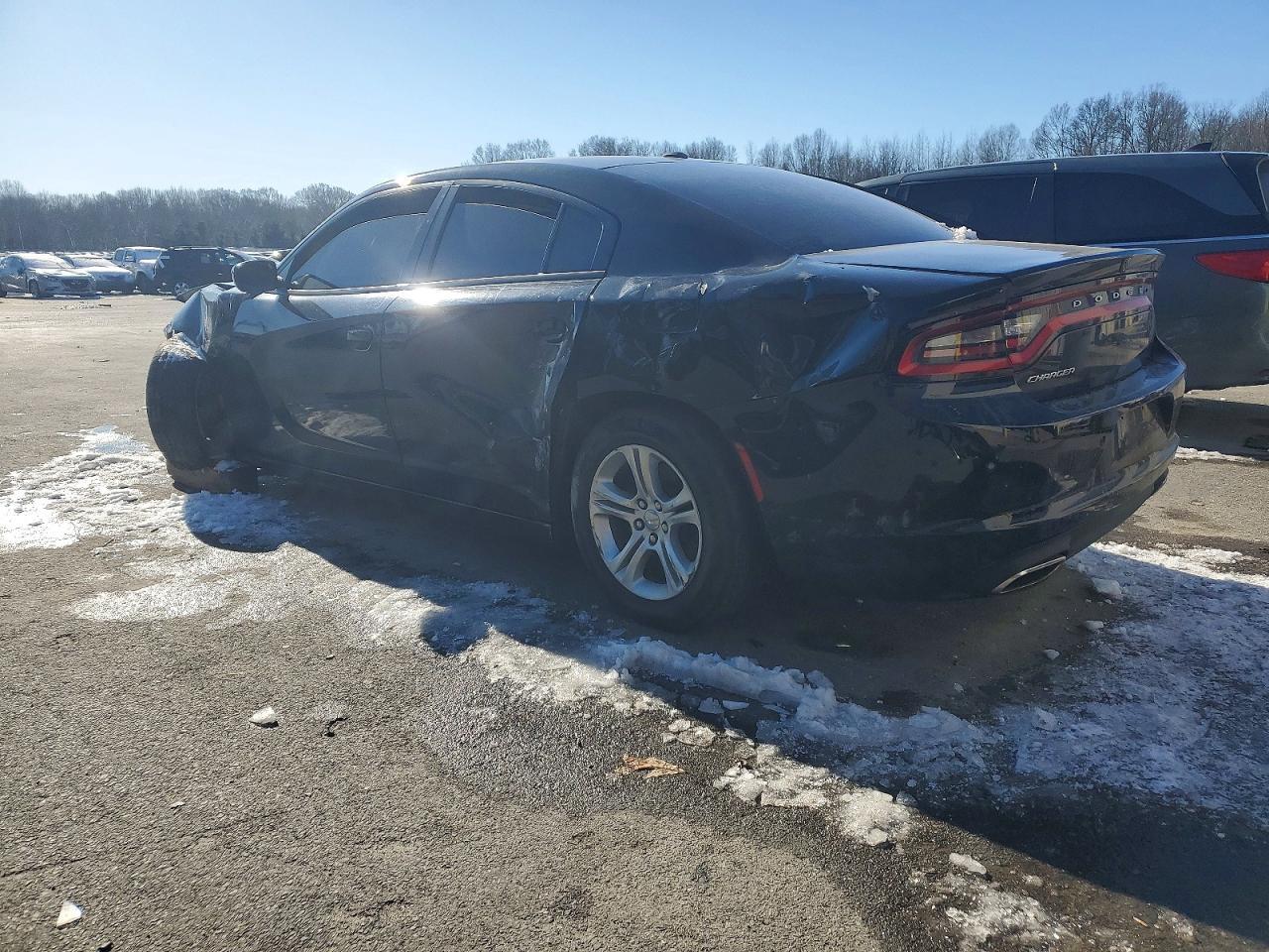 2021 Dodge Charger Sxt - Image 2