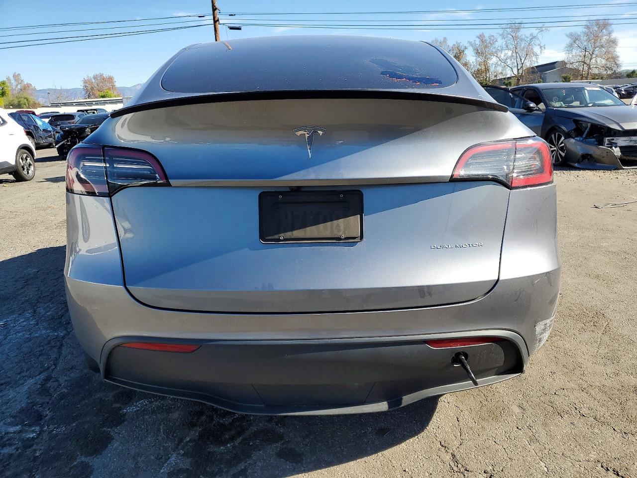 2024 Tesla Model Y - Image 6