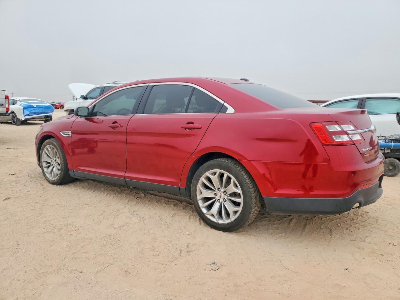 2015 Ford Taurus Limited - Image 2