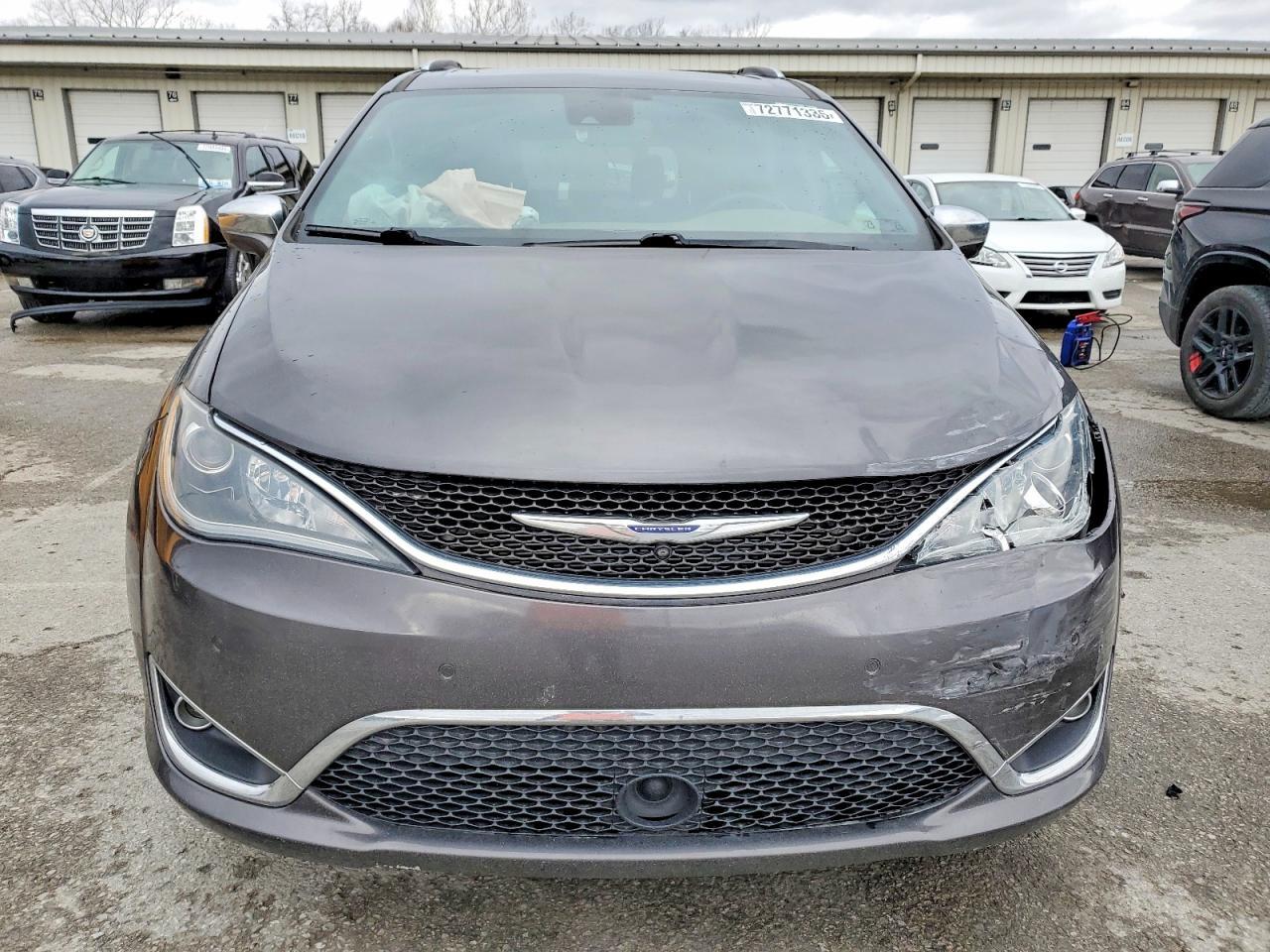 2020 Chrysler Pacifica Limited - Фото 5