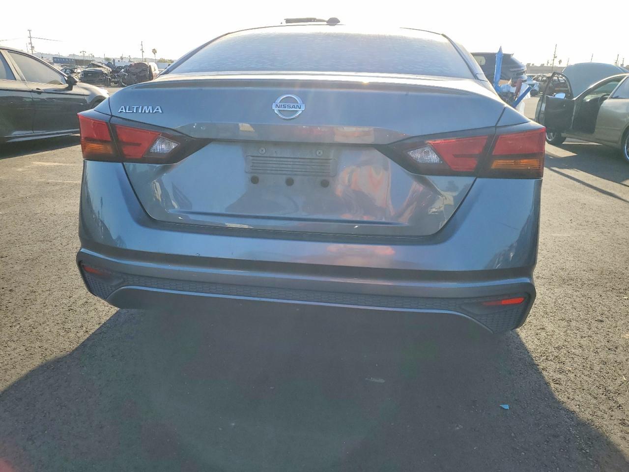 2020 Nissan Altima S - Фото 6