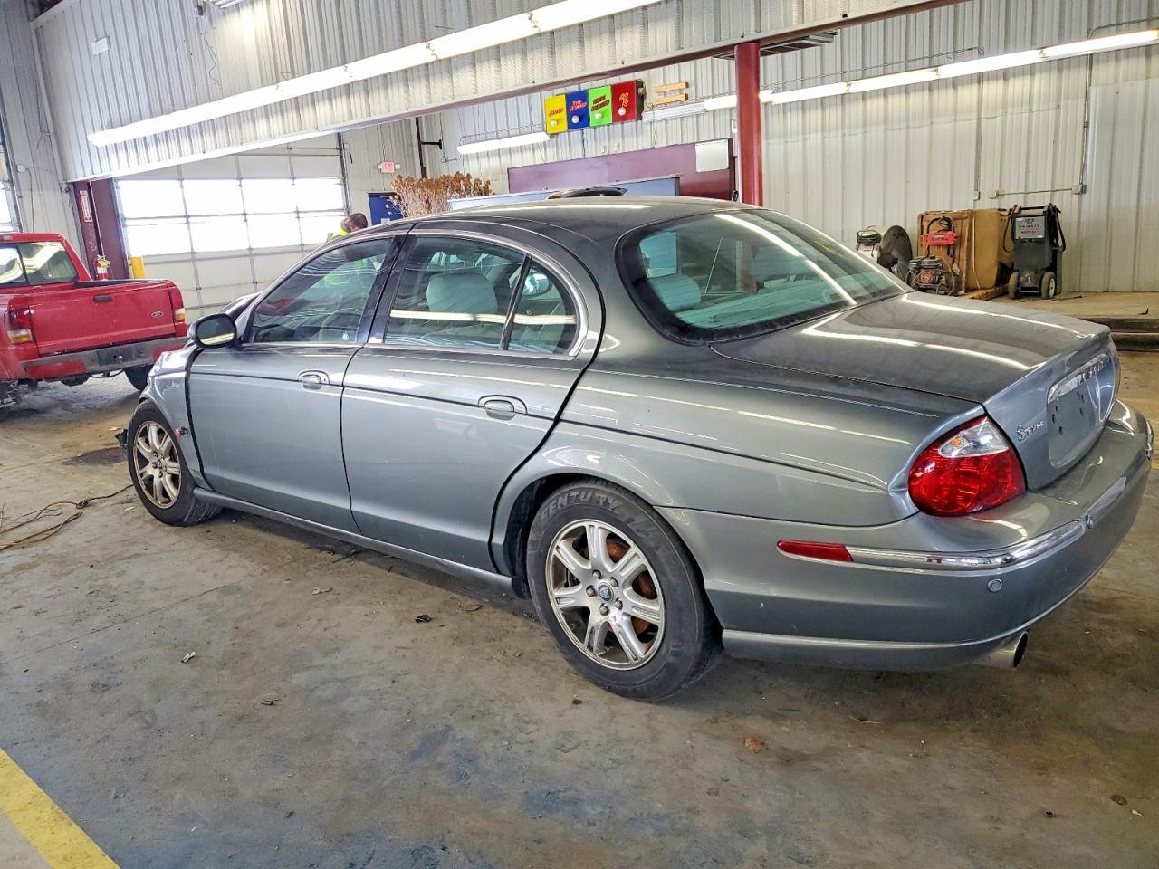 2003 Jaguar S-Type - Image 2